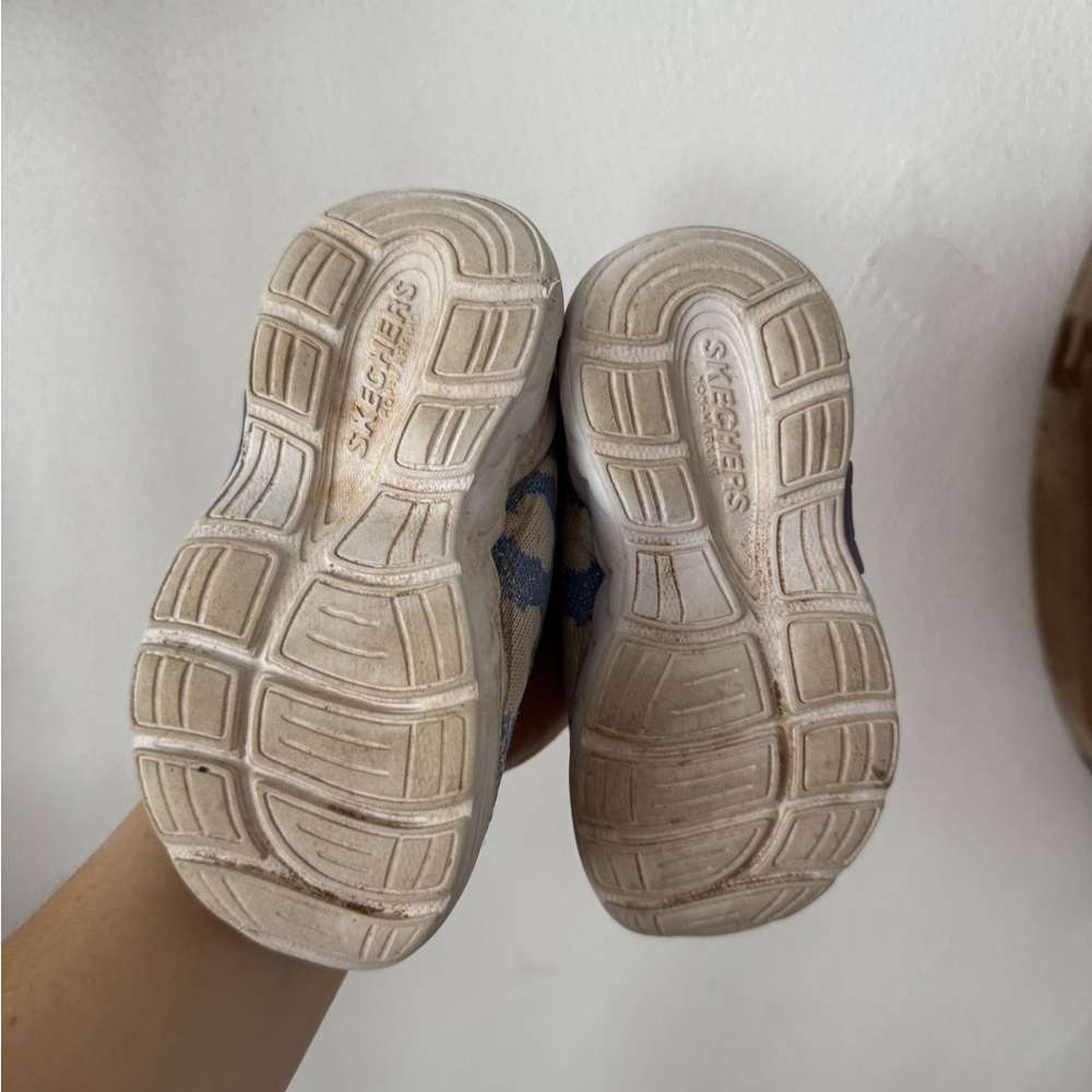 Skechers Light Up Cloud sneakers 7C - Picture 5 of 5